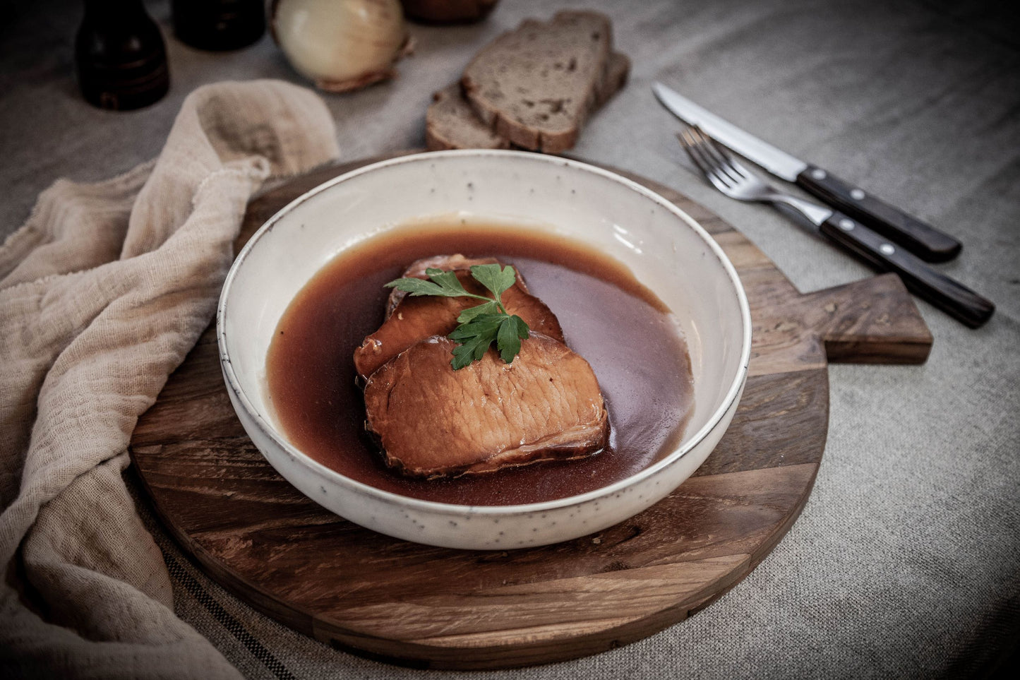 Kasslerbraten mit Soße im Glas, vollkonserviert